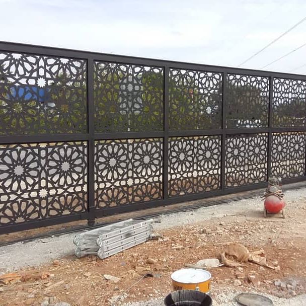 Lazer Kesim Desenli Kapi